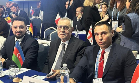 MOK-un nümayəndə heyəti Olimpiya Həmrəyliyi formunda