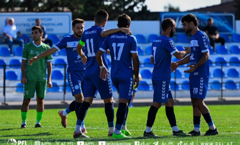 "Difai"dən darmadağın, "Baku Sportinq" heç-heçə etdi