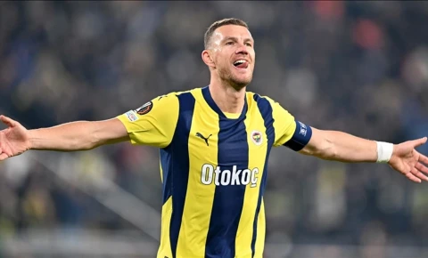 "Fənərbağça"nın sabiq forvardı "Komo" ilə anlaşdı