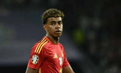 Lamin Yamal İspaniya millisinin heyətindən çıxarılıb