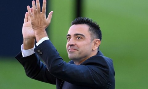 Xavi Hernandes yenidən Messi ilə bir komanda da ola bilər