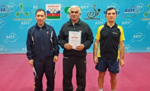 Bakıda keçirilən veteran stolüstü tennisçilər arasında turnirin qalibləri müəyyənləşib