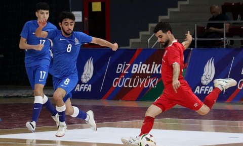Ülvi Əliyev: "İlk oyunda müəyyən həyəcan, adaptasiya problemi olur"
