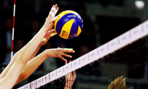 Qadın voleybolçular arasında Yüksək Liqanın I turundan təxirə salınan matç keçirilib