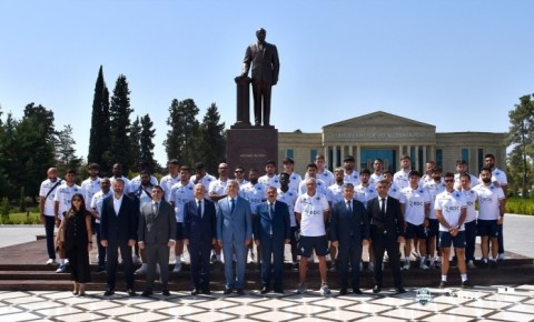 Premyer Liqa klubu İmişliyə səfər etdi, icra başçısı ilə görüş keçirildi