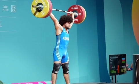 Azərbaycan ağırlıqqaldıranı İslamiadada gümüş medal qazanıb