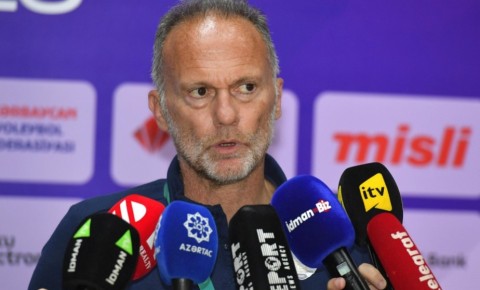 Azərbaycan klubu italiyalı məşqçi ilə müqaviləni uzatdı