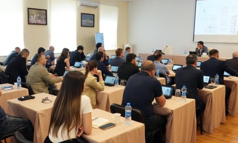 Fərid Qayıbov idman federasiyalarının nümayəndələri ilə görüşdü