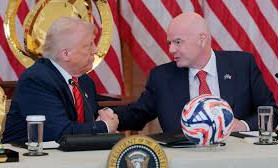 FİFA yeni təsis etdiyi mükafatı ABŞ prezidentinə verəcək