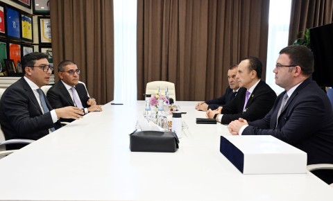 Fərid Qayıbov Albaniya Milli Olimpiya Komitəsinin prezidenti ilə görüşüb
