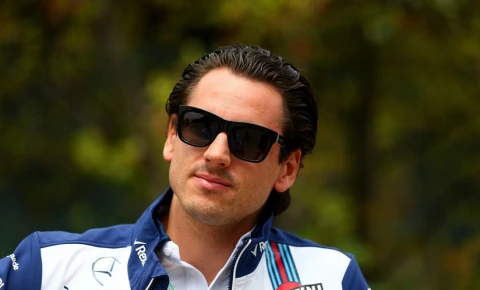 "Formula 1"in sabiq pilotu dələduzluğa görə həbs olunub