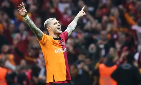 Mauro İkardi "Qalatasaray" azarkeşlərinə görə 120 milyonluq təklifdən imtina edib