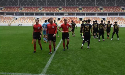 Mərc qalmaqalı səbəbindən matç təxirə salındı