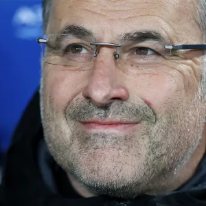 "Neftçi"nin sabiq baş məşqçisi "Dinamo"nun "sükanı arxasına" keçmək istəyir