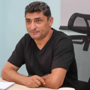 Aslan Kərimov telekanalla müqavilə bağladı