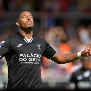 "Qarabağ” bu hücumçunu pley-off oyunlarınadək Bakıya gətirəcək